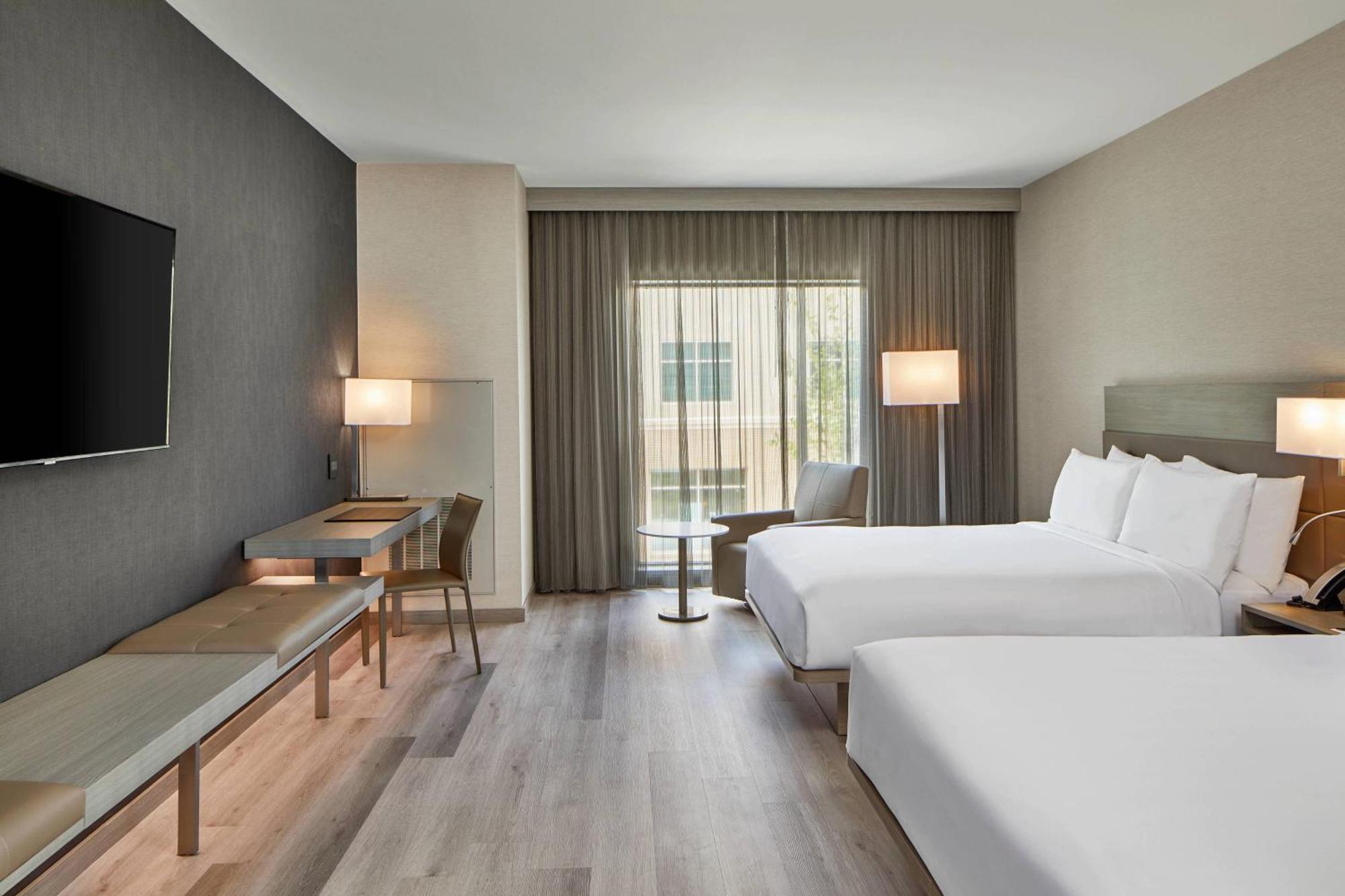 Ac Hotel By Marriott Durham Duke University Экстерьер фото