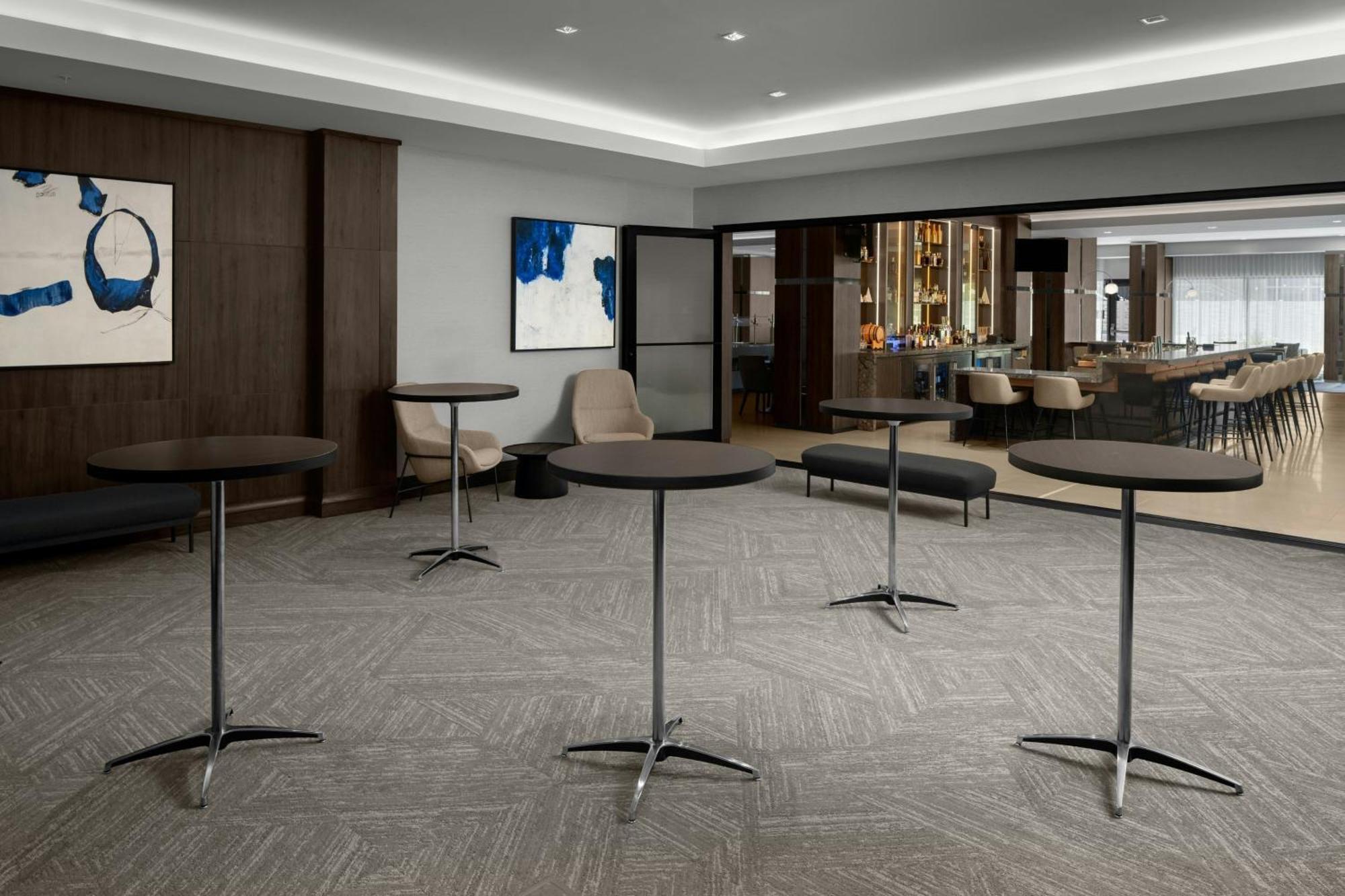 Ac Hotel By Marriott Durham Duke University Экстерьер фото